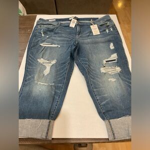 Torrid Crop Boyfriend Straight Vintage Stretch Mid-Rise Jean NWT  Torrid…